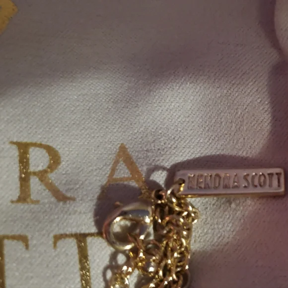 ❗️SOLD❗️Kendra Scott Lena Bib Gold Necklace - Picture 4 of 4